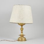 1050 3320 TABLE LAMP